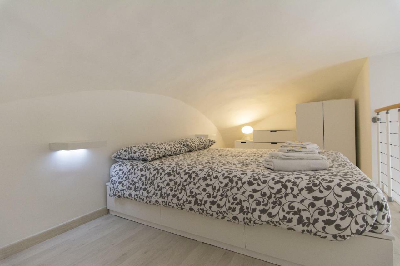 House Apartment *