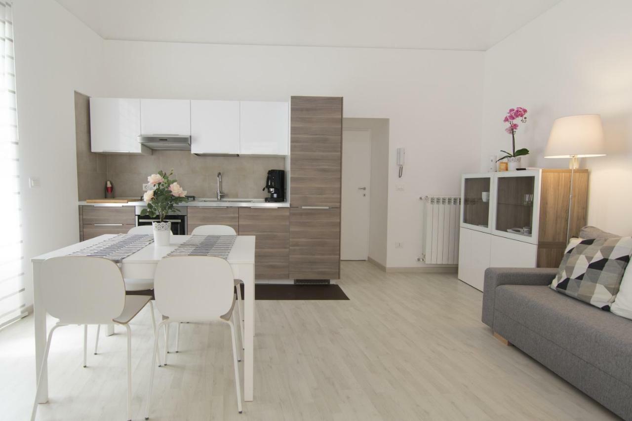 House Apartment *